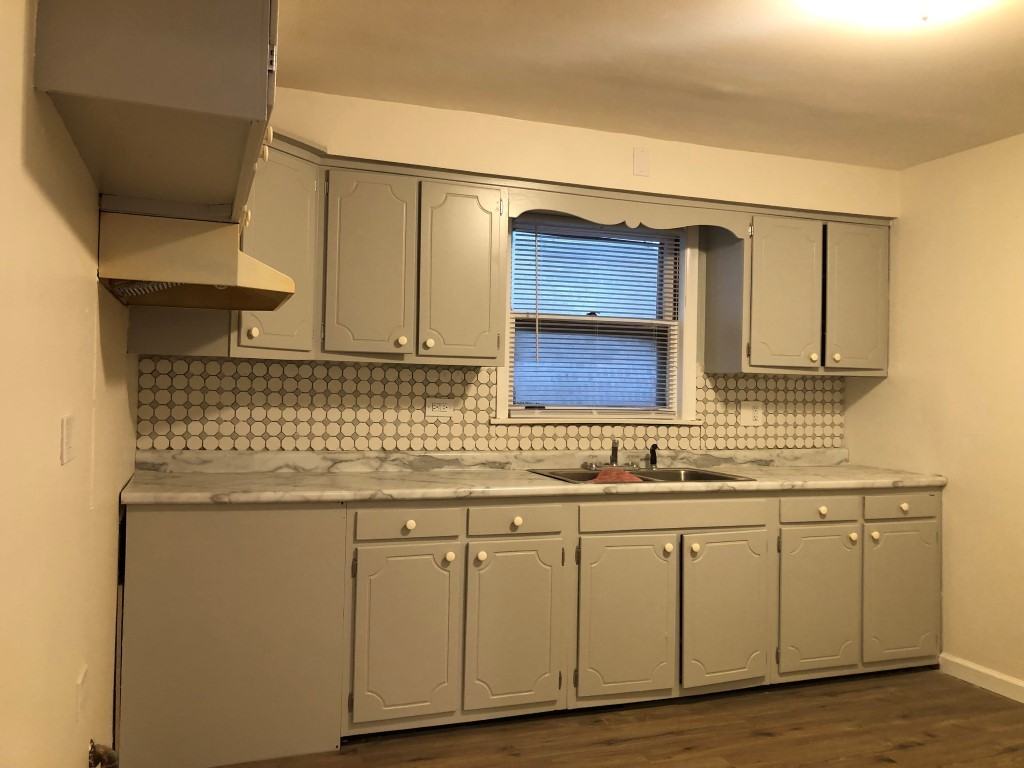 11137 S Emerald Ave Unit 2b - Photo 2 of 10