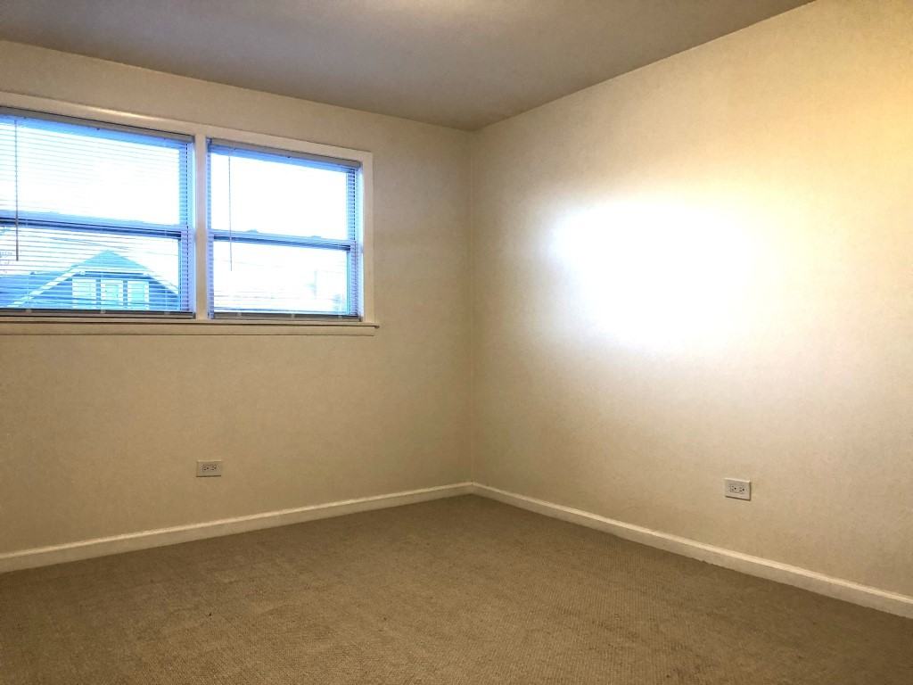 11137 S Emerald Ave Unit 2b - Photo 6 of 10