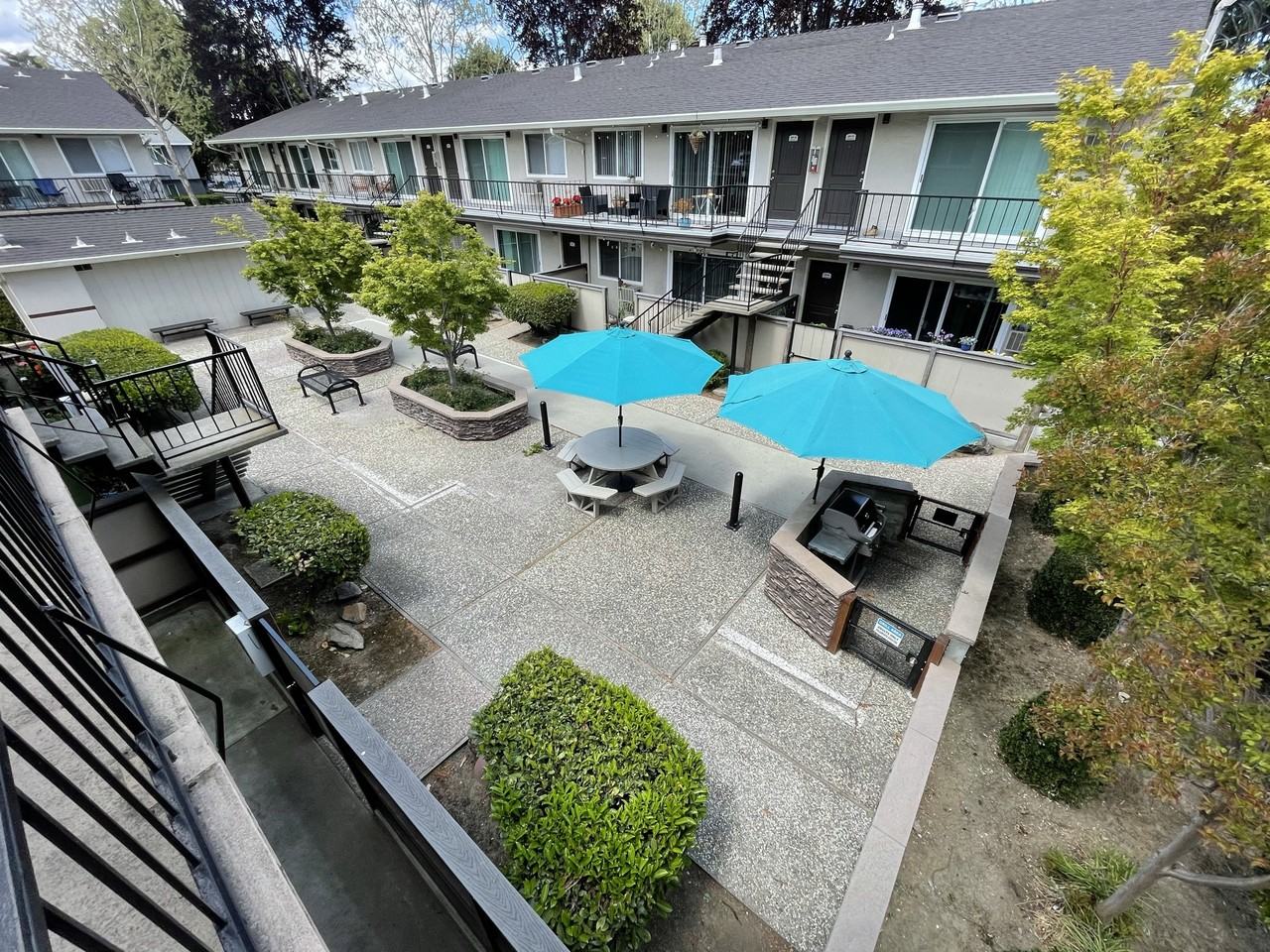 Redwood Apartments - Photo 2 of 4