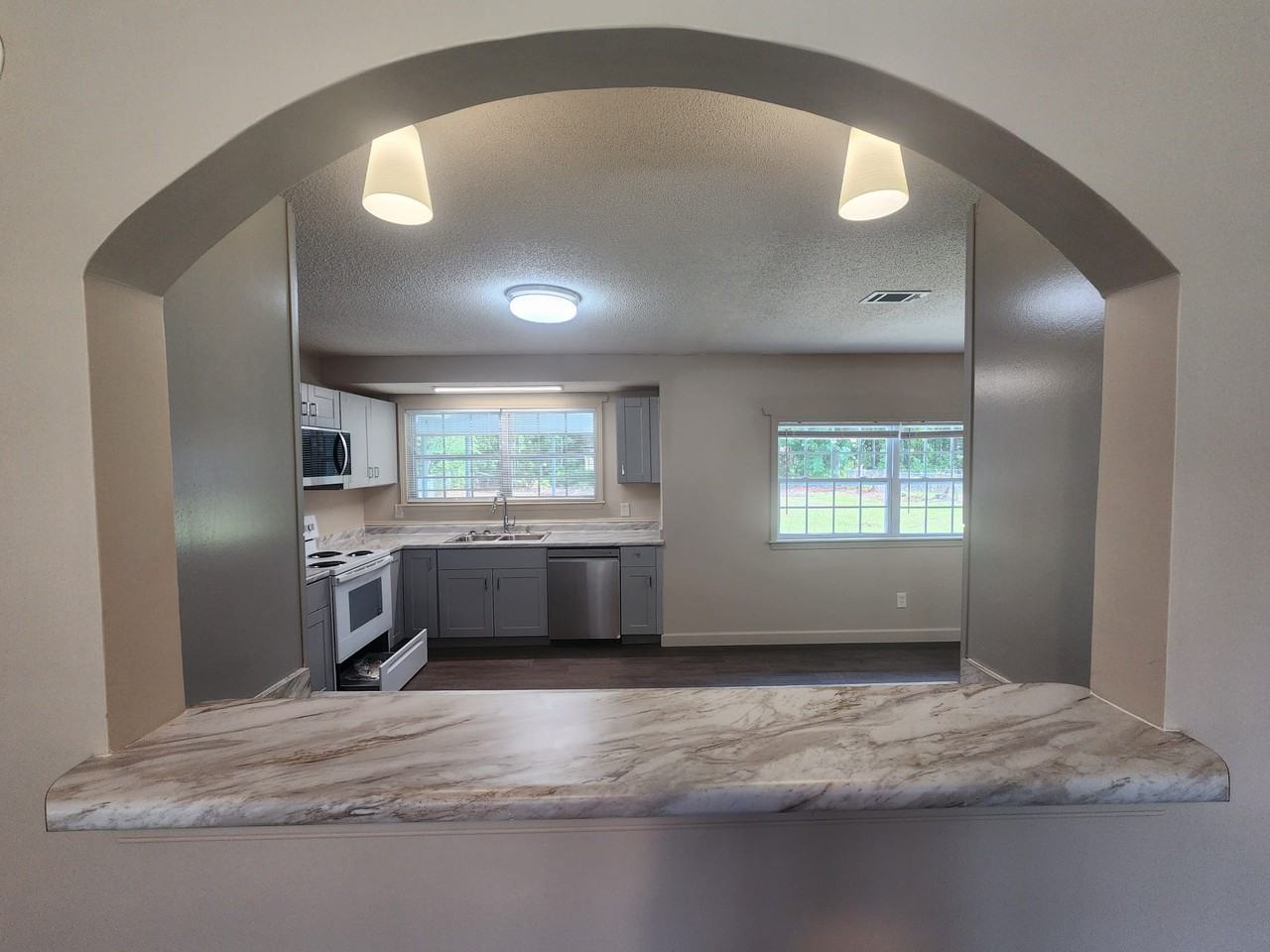 535 Azalea St #1 - Photo 6 of 18