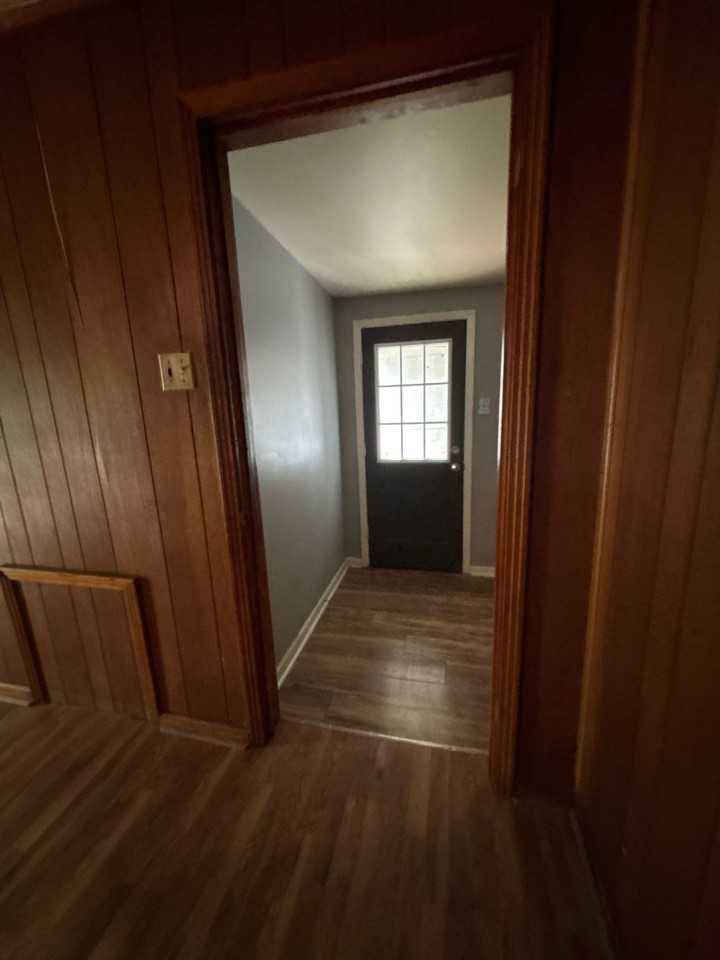 505 N College St #A - Photo 4 of 27