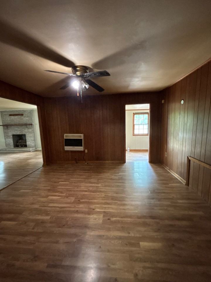 505 N College St #A - Photo 5 of 27
