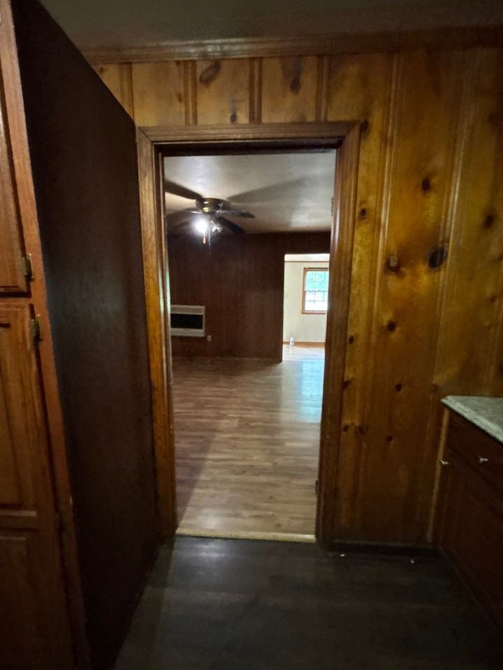 505 N College St #A - Photo 6 of 27
