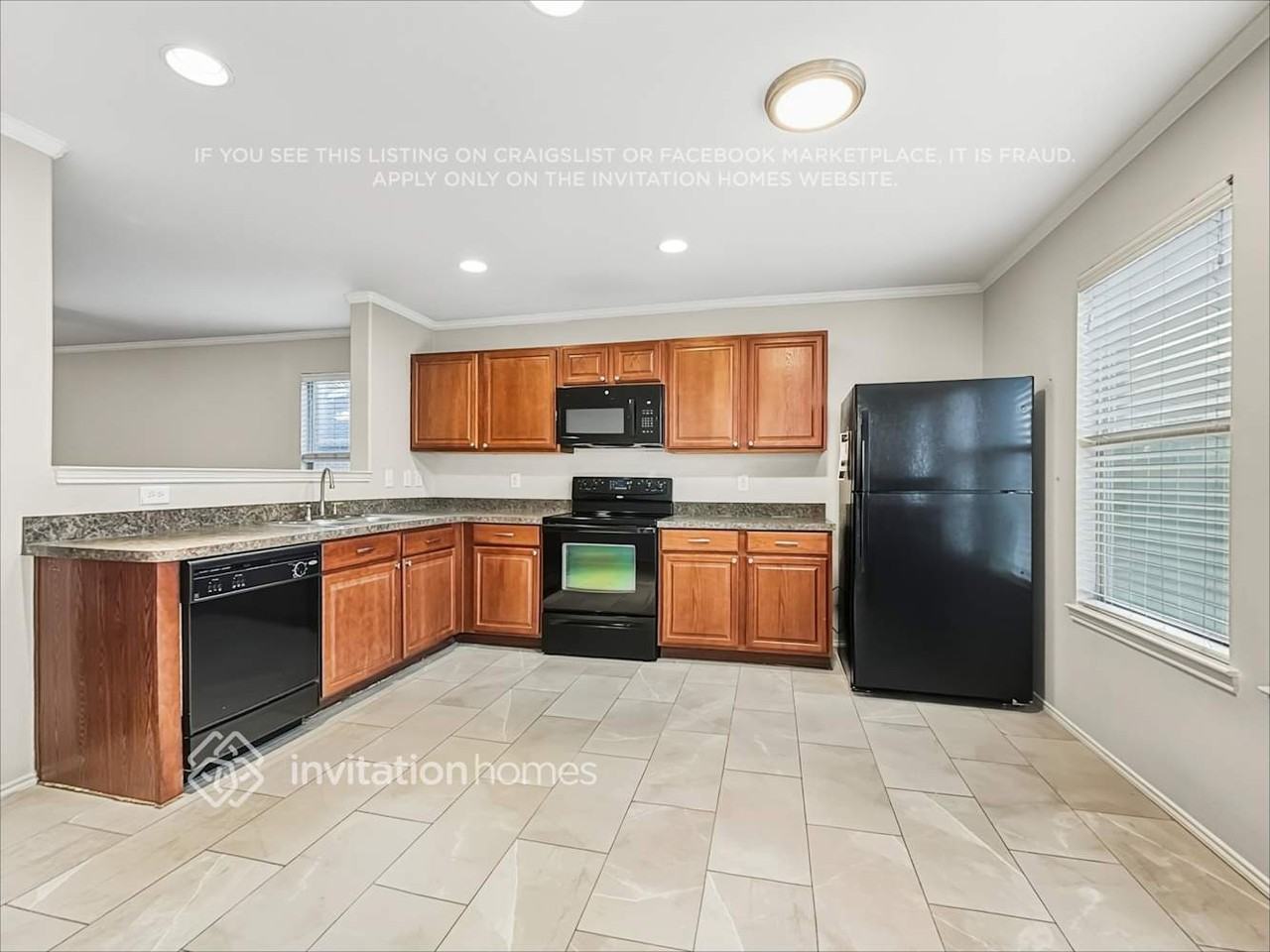 402 Azalea Dr - Photo 6 of 18