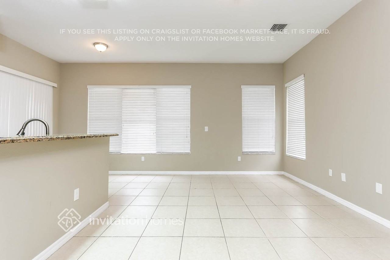 8886 Sw 229th St - Photo 5 of 17