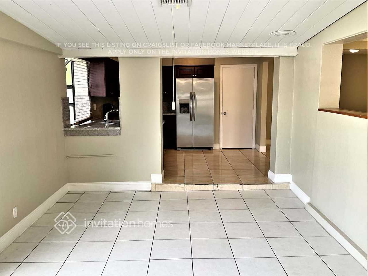 225 Nw 78th Ter - Photo 4 of 14