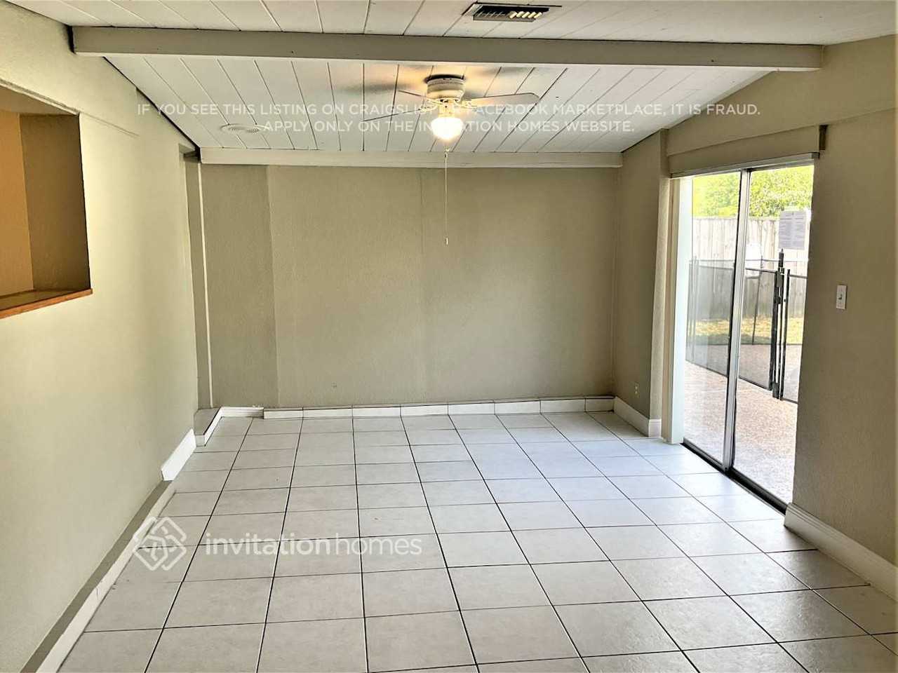 225 Nw 78th Ter - Photo 6 of 14