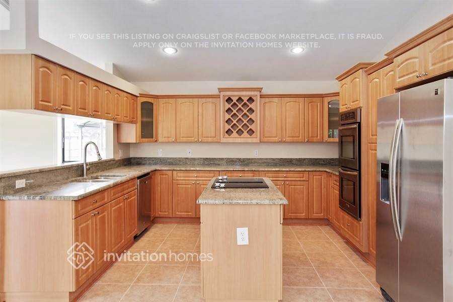 5166 Nw 99th Way - Photo 4 of 13