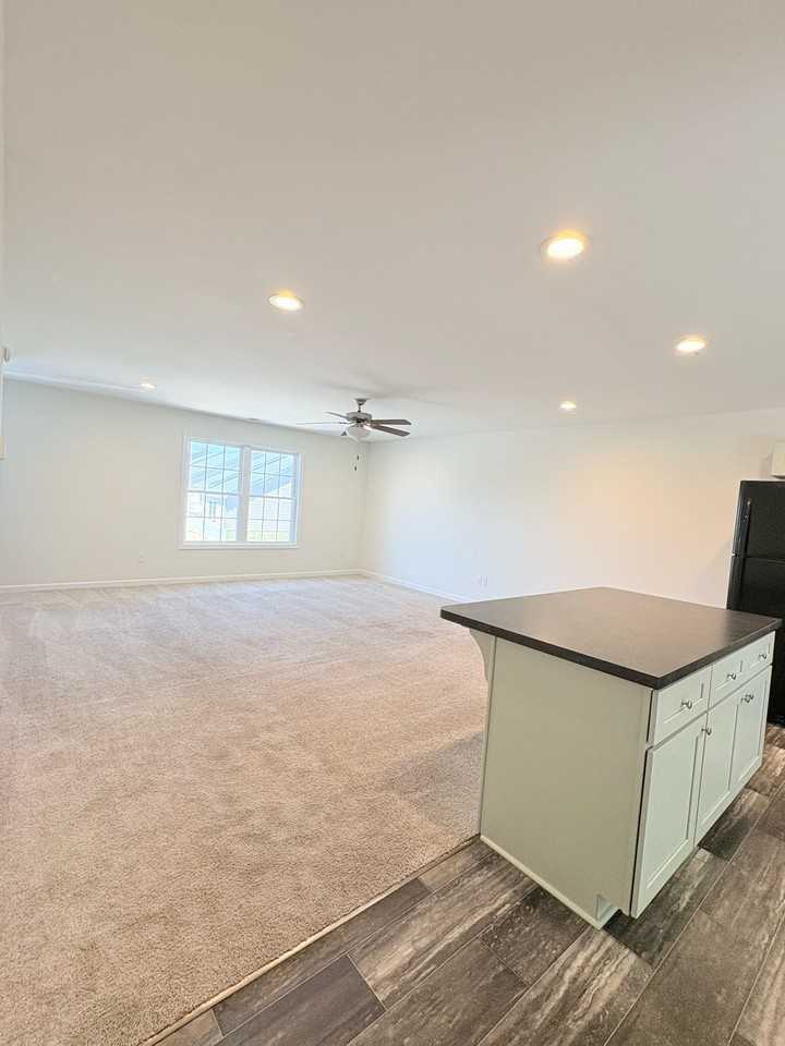 27 Kimberley St - Photo 3 of 26