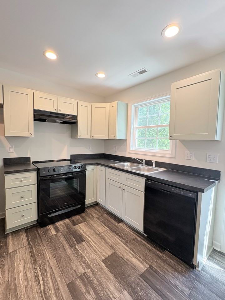 27 Kimberley St - Photo 5 of 26
