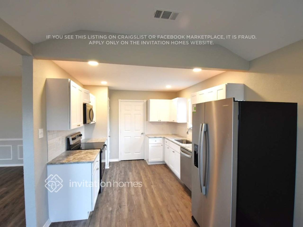 5525 Royal Meadow Ln - Photo 3 of 13