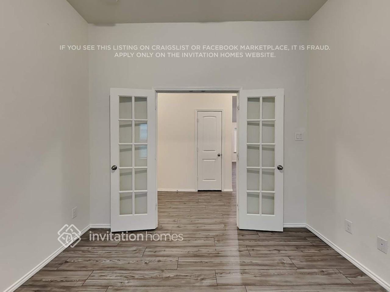 1800 Alamandine Ave - Photo 3 of 20