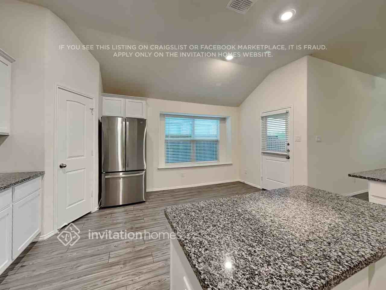 1800 Alamandine Ave - Photo 6 of 20