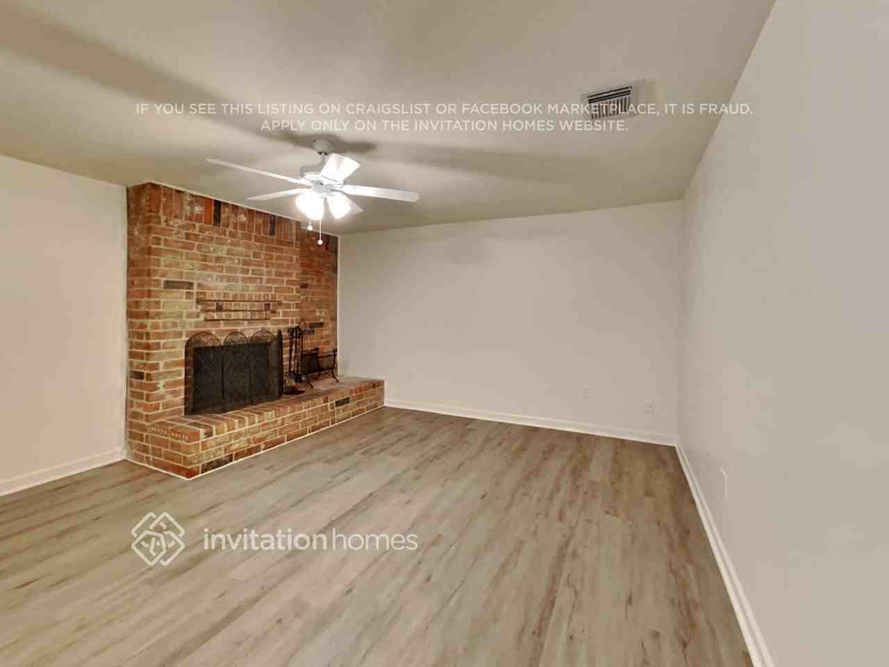 10527 Mills Walk Dr - Photo 4 of 18