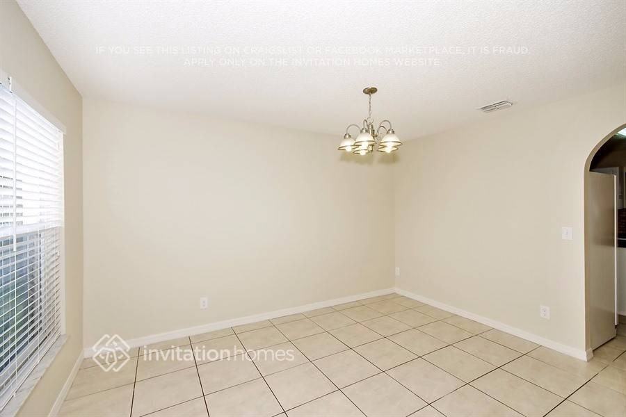 921 Nancy Ct - Photo 3 of 21