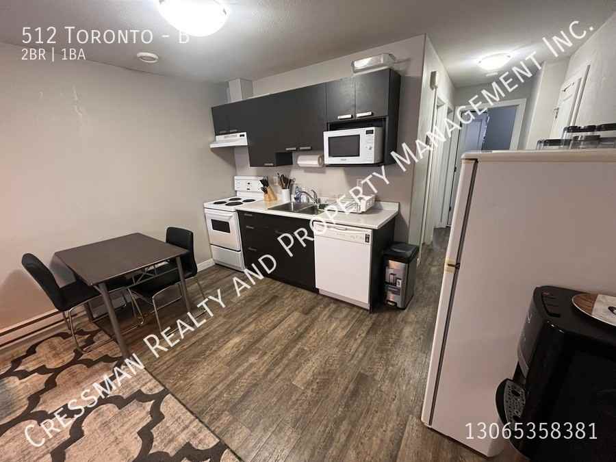 512 Toronto - Photo 3 of 7