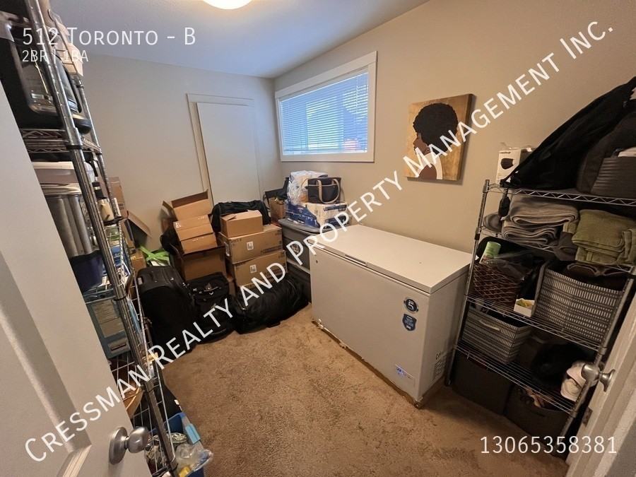 512 Toronto - Photo 6 of 7