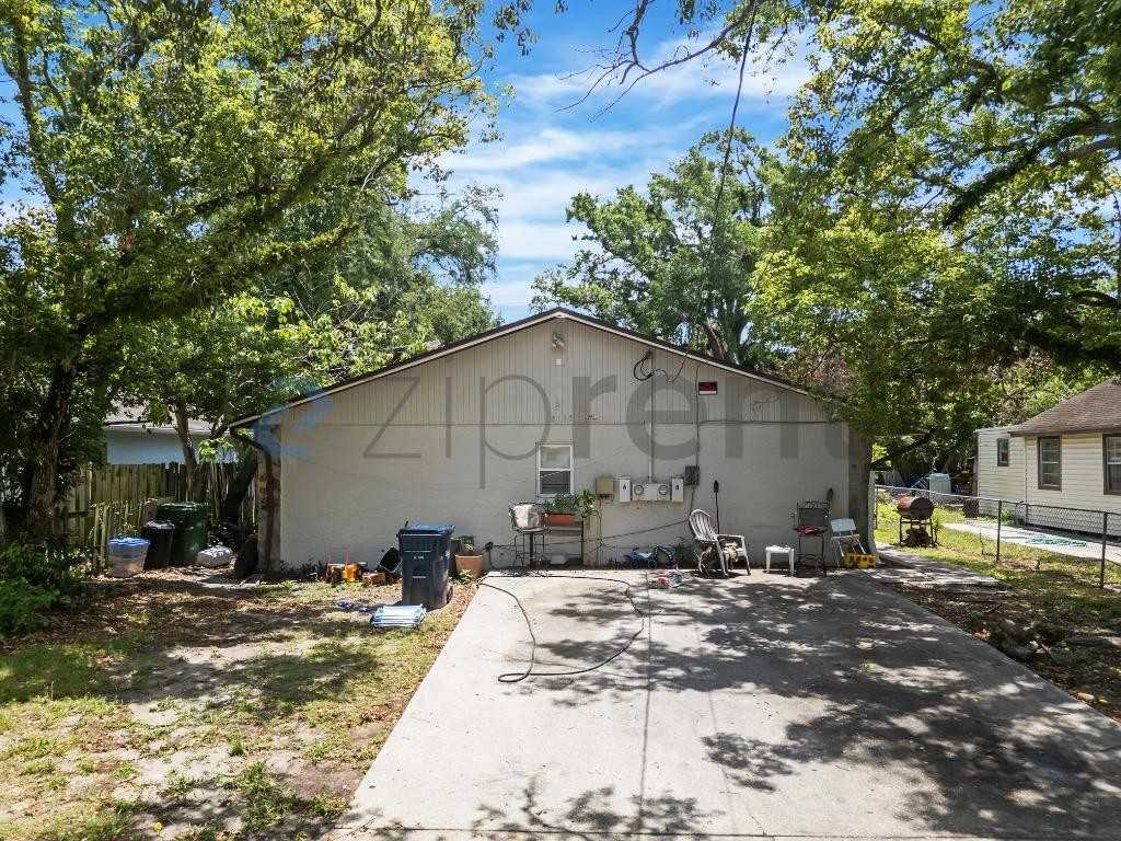 8117 N Mulberry St #B - Photo 2 of 14