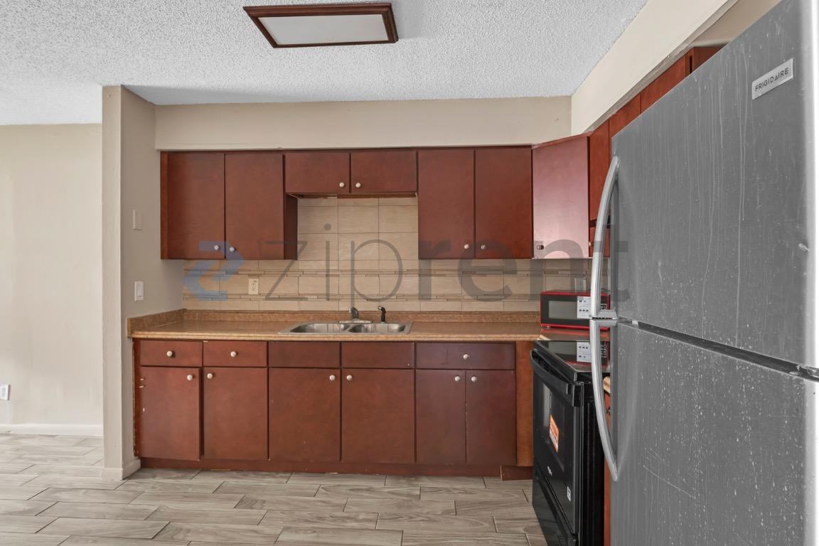 8117 N Mulberry St #B - Photo 7 of 14