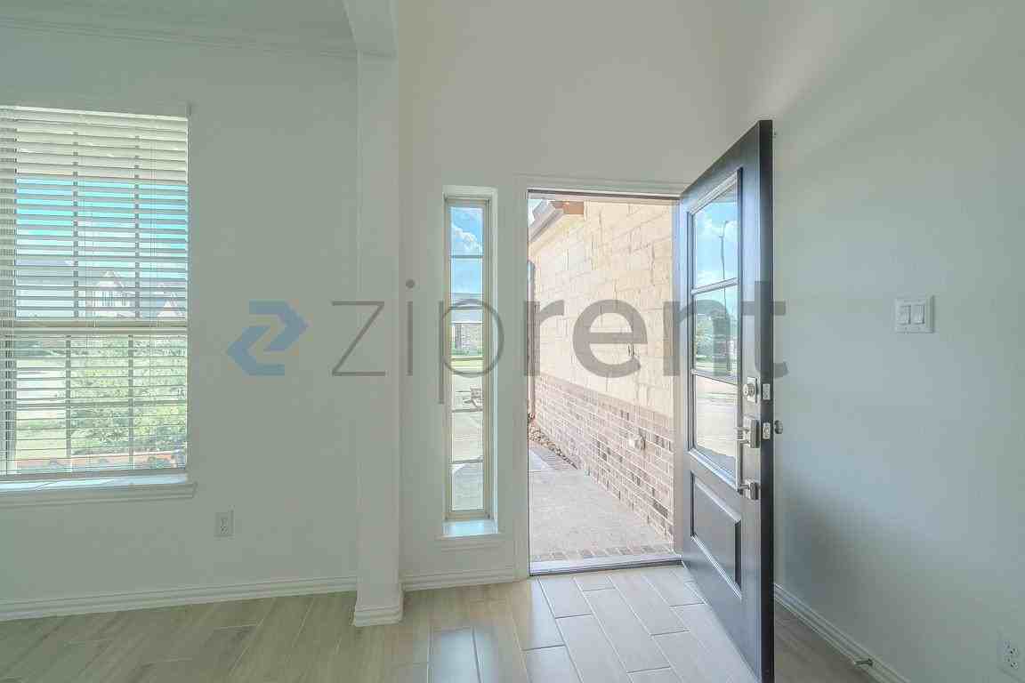 15023 Old Horseshoe Lake Dr - Photo 7 of 40