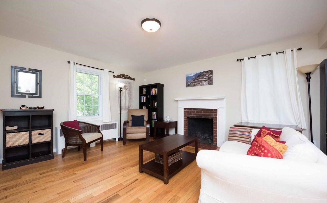 2416 S Culpeper St #1 - Photo 3 of 24