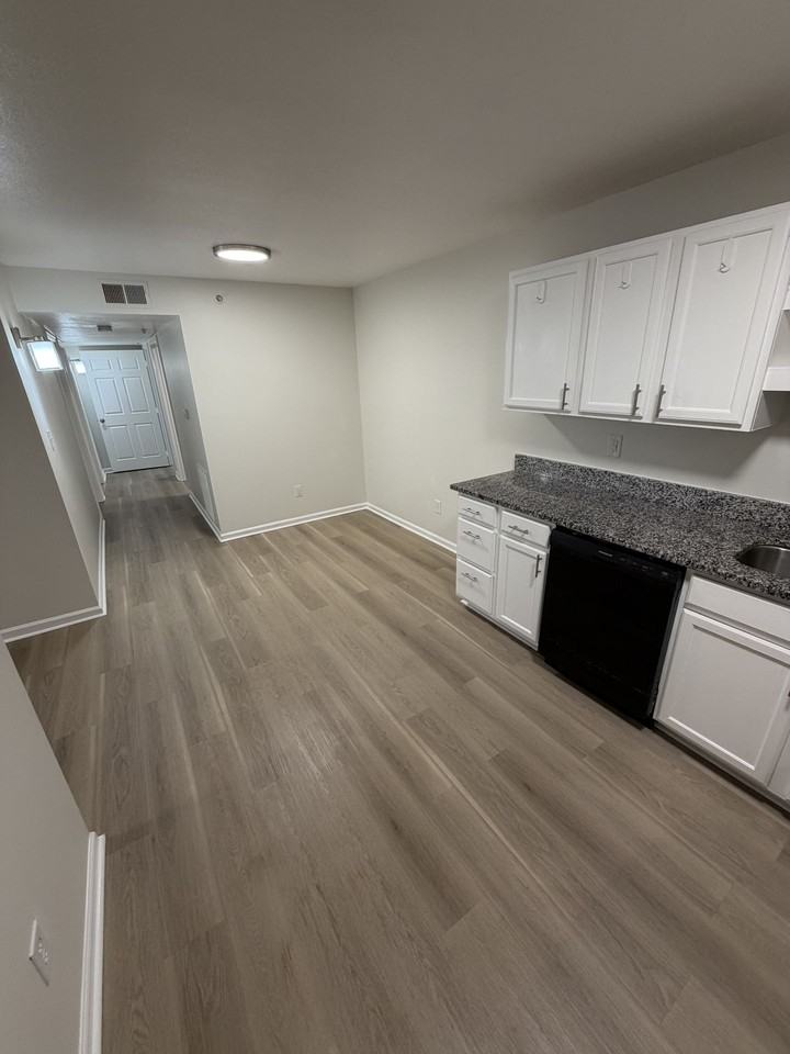 Liberty View Apartments - Photo 4 of 13