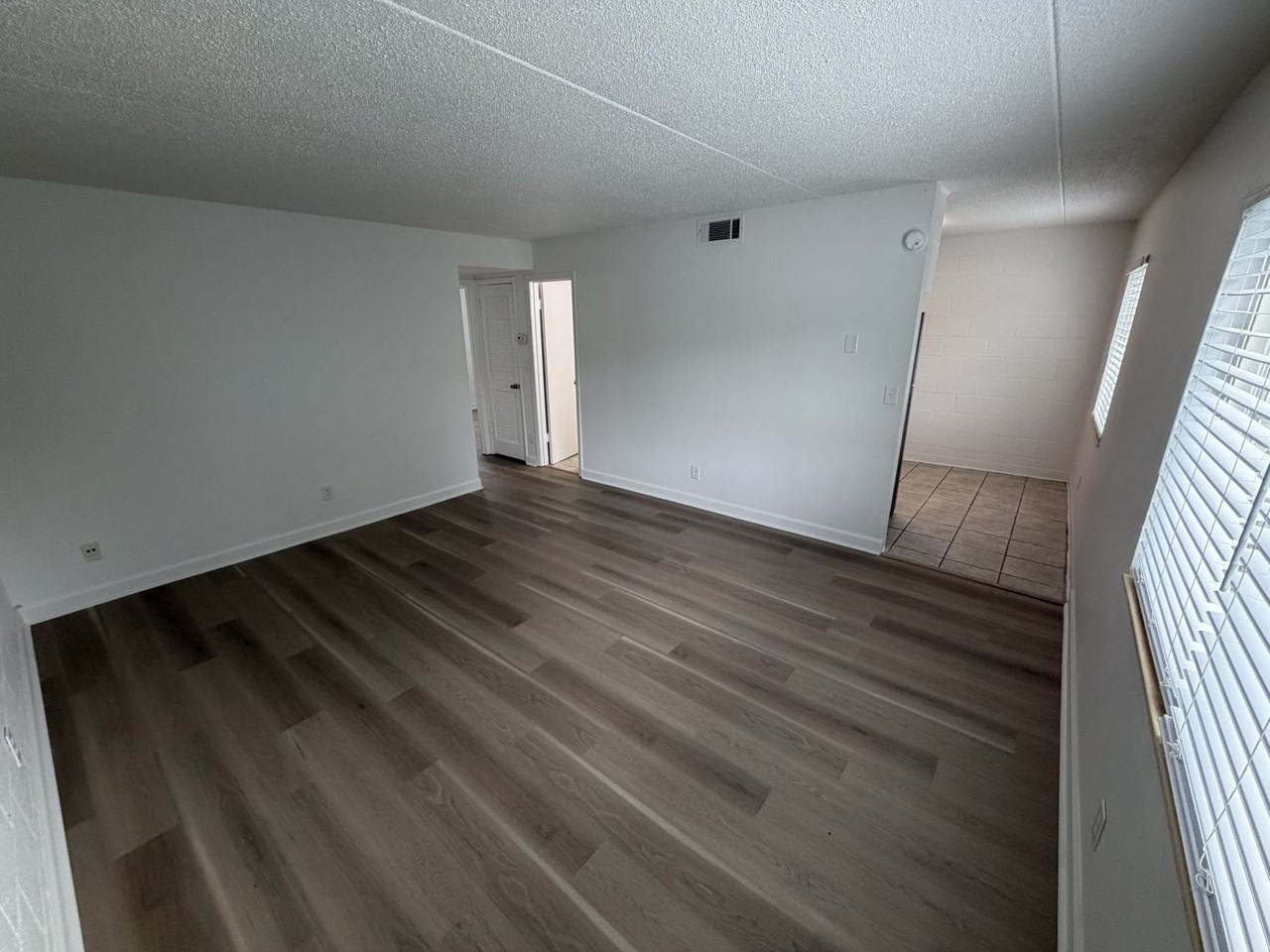Reserve at Third Creek Apartments - Photo 3 of 12