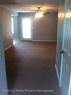 157 Twin Lakes Dr - Photo 3 of 21