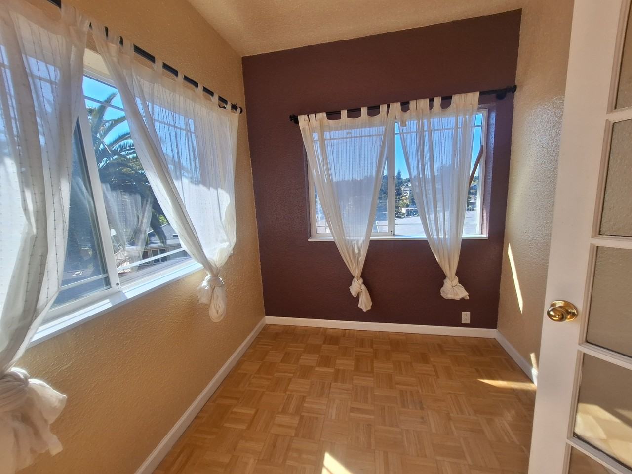 491 Fairbanks Ave #2 - Photo 4 of 6