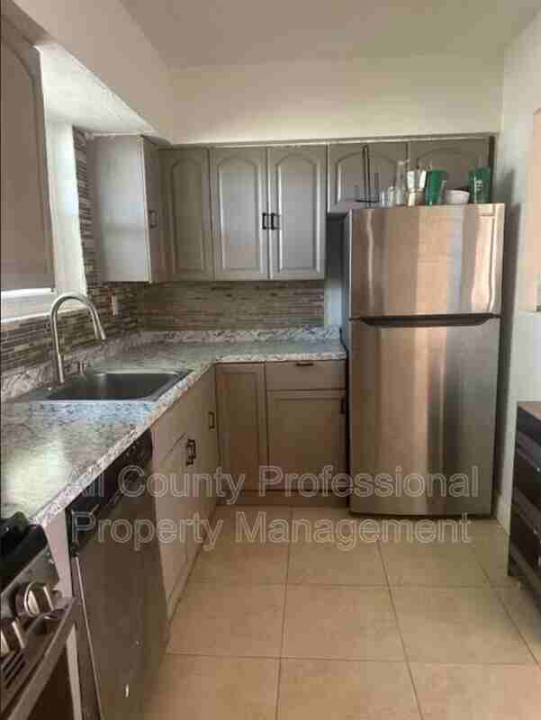 7891 Sheridan St - Photo 5 of 10