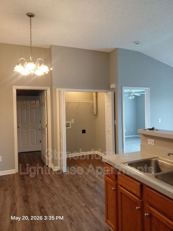 1215 Lighthouse Cv - Photo 7 of 7