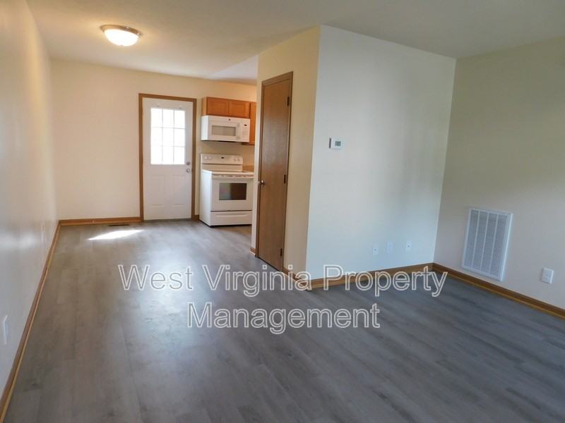 219 Cardinal Way #49 - Photo 4 of 10