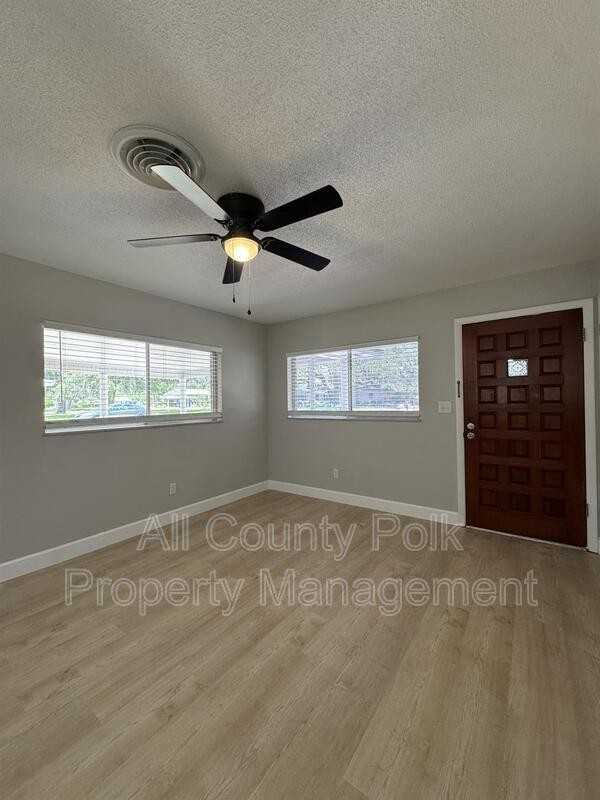 2255 E Helen Cir - Photo 6 of 35