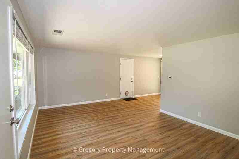 23005 60th Ave W - Photo 4 of 27