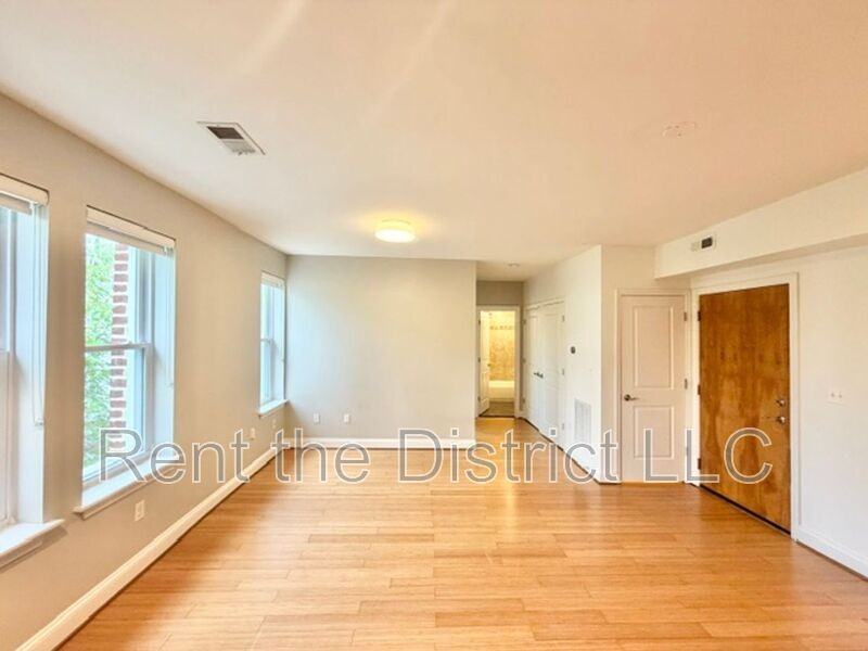 3318 Sherman Ave Nw #206 - Photo 3 of 12