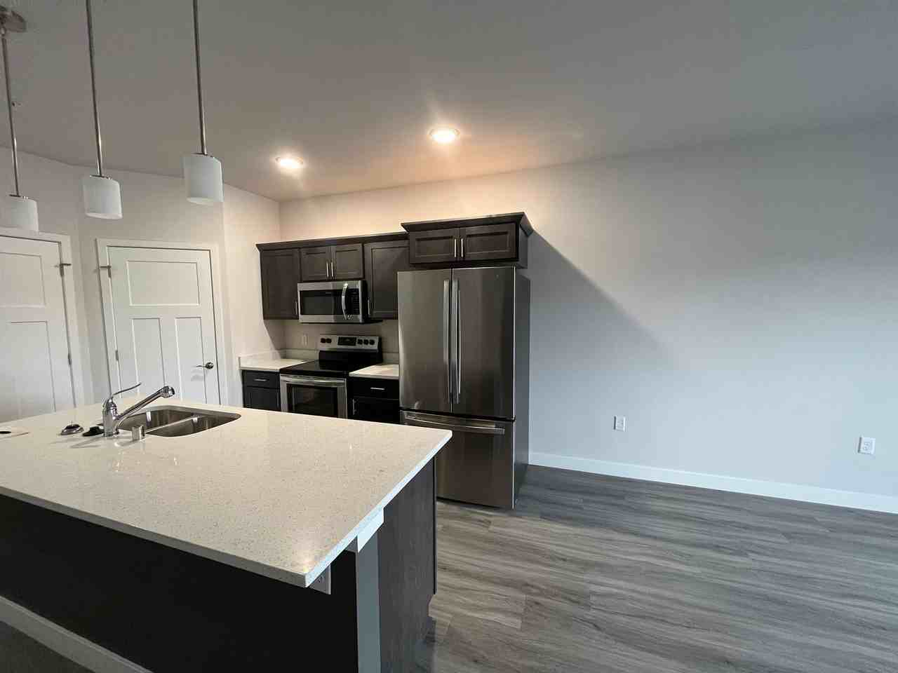 Cottage Grove Commons: Gaston - Photo 7 of 26