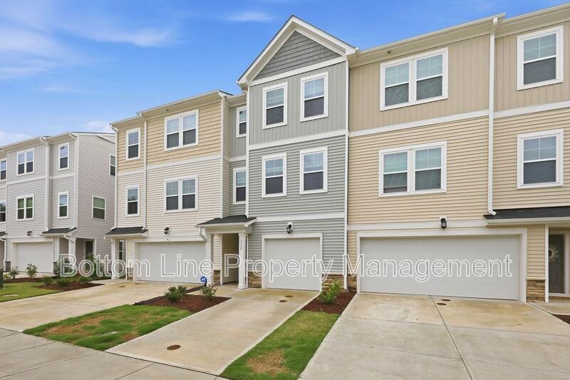 1112 Lily Loch Way - Photo 2 of 38