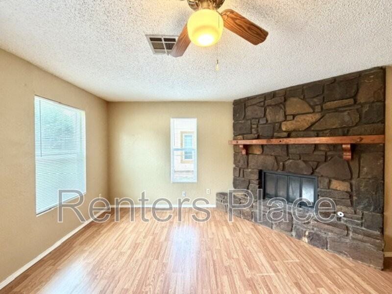 4233 S 35th West Ave - Photo 2 of 11