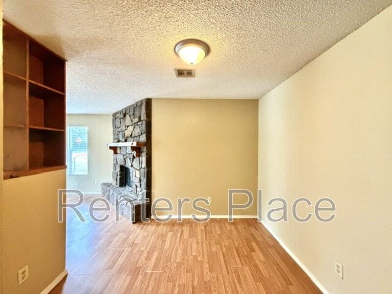 4233 S 35th West Ave - Photo 5 of 11