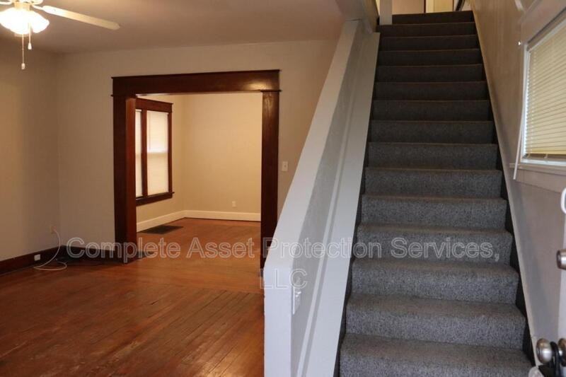 308 Harrison St - Photo 3 of 21