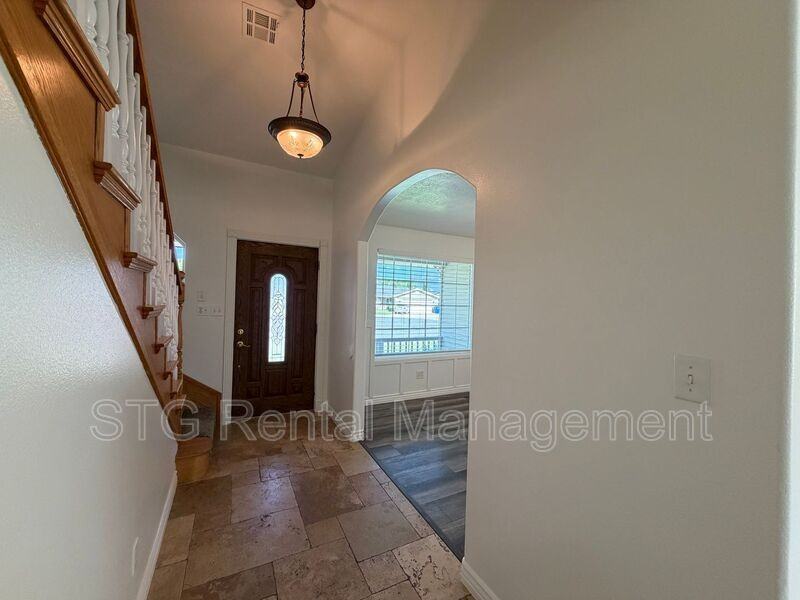 135 Nw - Photo 6 of 48