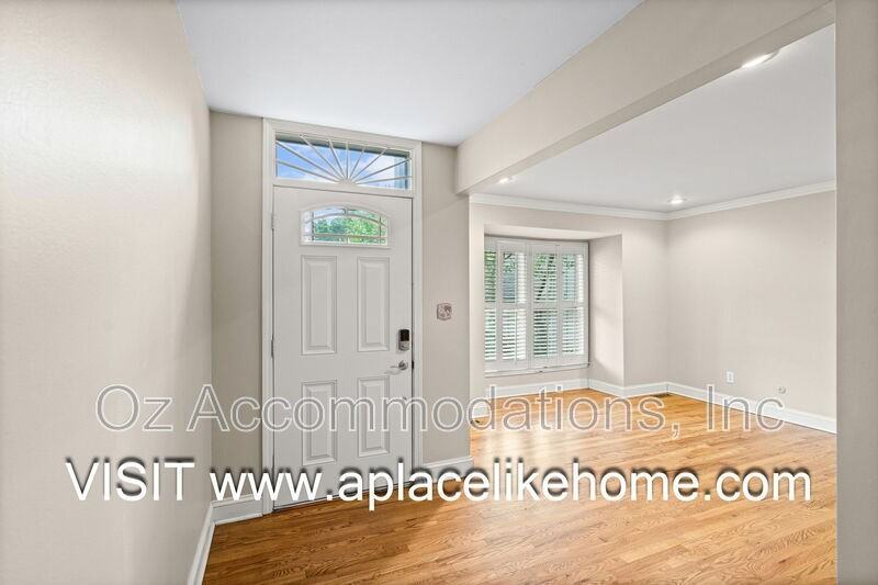 4300 W 111th Ter - Photo 5 of 50