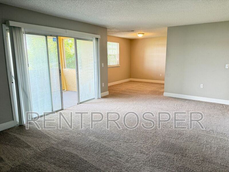 4022 Versailles Dr #C - Photo 6 of 12