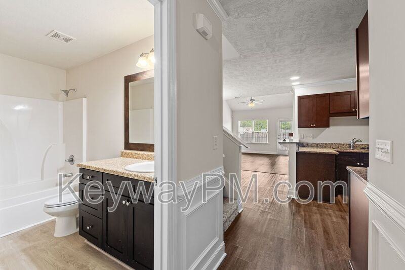801 Trailside Ct - Photo 6 of 22