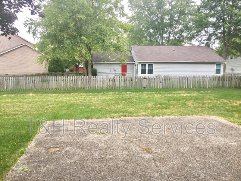 8114 Jade Ct - Photo 3 of 18