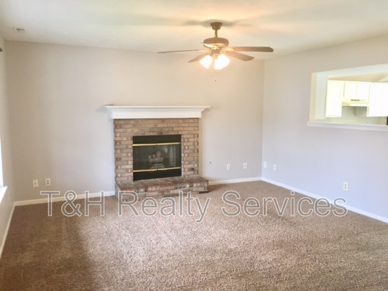 427 Grand Woods Dr - Photo 4 of 31