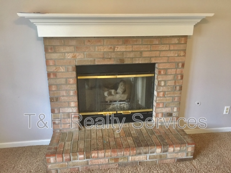 427 Grand Woods Dr - Photo 5 of 31