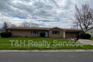 2301 W Murden St - Photo 1 of 1