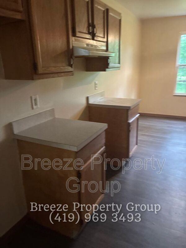 546 Breaden St - Photo 6 of 19