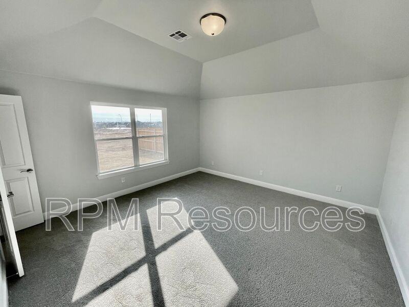9100 Yassir Blvd - Photo 7 of 17
